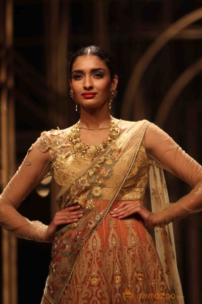 Indian Bridal Fashion Week 2013 Photos