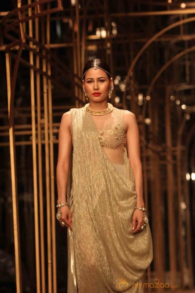 Indian Bridal Fashion Week 2013 Photos