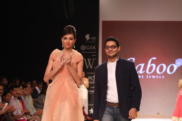 Indian Models At Saboo Fine Jewels Show at IIJW