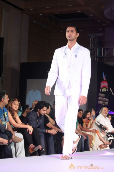 Indian Models Ramp Walk at CIFW Day3