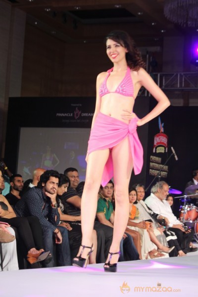 Indian Models Ramp Walk at CIFW Day3