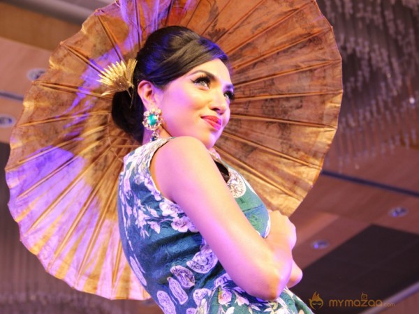 Indian Models Ramp Walk at CIFW Day3