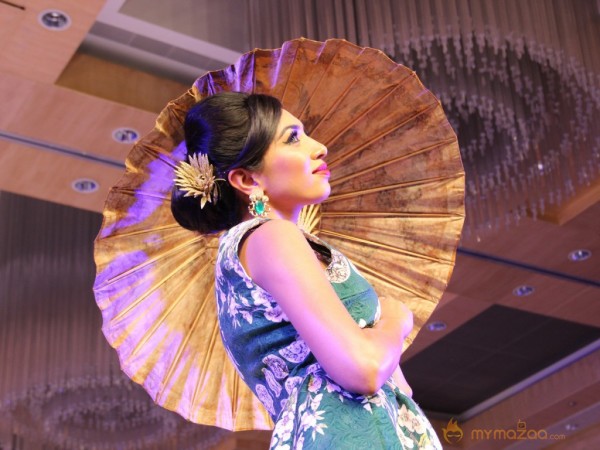Indian Models Ramp Walk at CIFW Day3