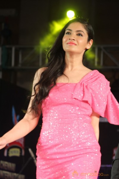 Indian Models Ramp Walk at CIFW Day3