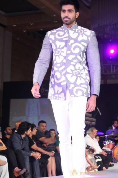 Indian Models Ramp Walk at CIFW Day3