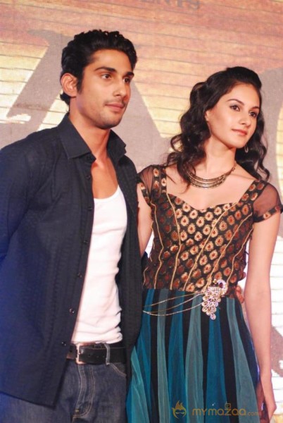 ISSAQ Hindi Movie first look launch