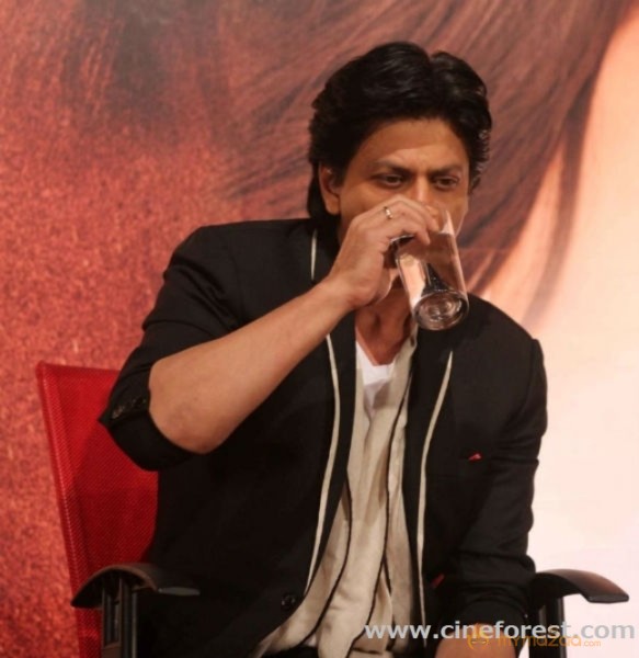 Jab Tak Hai Jan Movie Press Meet Stills