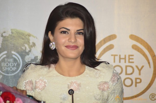 Jacqueline Fernandez At Body Shop India 