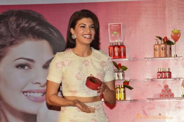 Jacqueline Fernandez At Body Shop India 