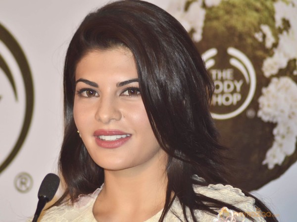 Jacqueline Fernandez At Body Shop India 