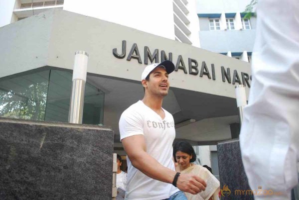 Jhon Abraham flags off 