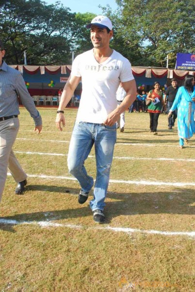 Jhon Abraham flags off 