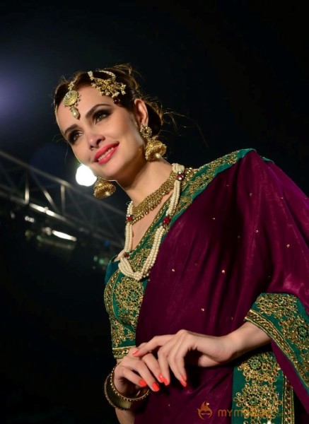 Joh Rivaaj Fashion Show Photos
