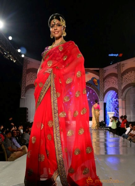 Joh Rivaaj Fashion Show Photos