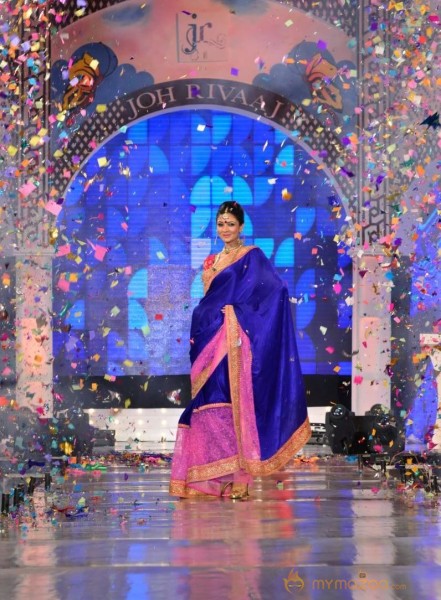 Joh Rivaaj Fashion Show Photos