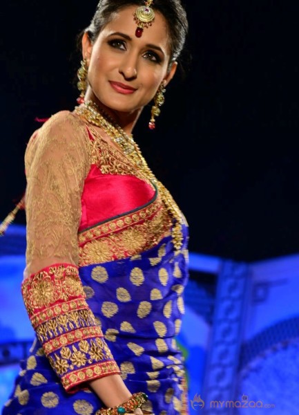 Joh Rivaaj Fashion Show Photos