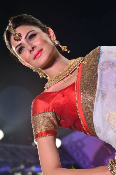 Joh Rivaaj Fashion Show Photos