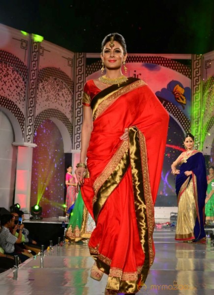 Joh Rivaaj Fashion Show Photos