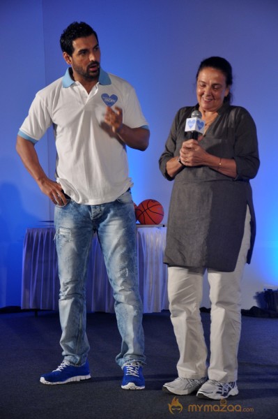 John Abraham Fulfills His Mother's Basketball Dream 