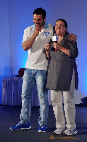 John Abraham Fulfills His Mother's Basketball Dream 