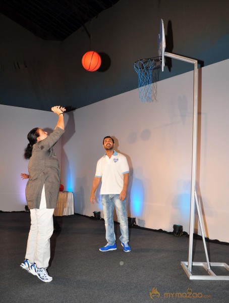 John Abraham Fulfills His Mother's Basketball Dream 