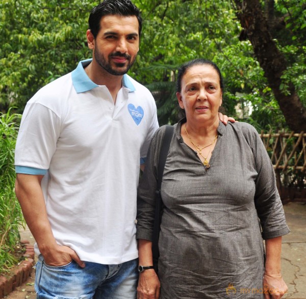 John Abraham Fulfills His Mother's Basketball Dream 