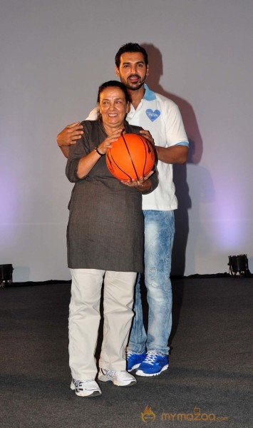 John Abraham Fulfills His Mother's Basketball Dream 