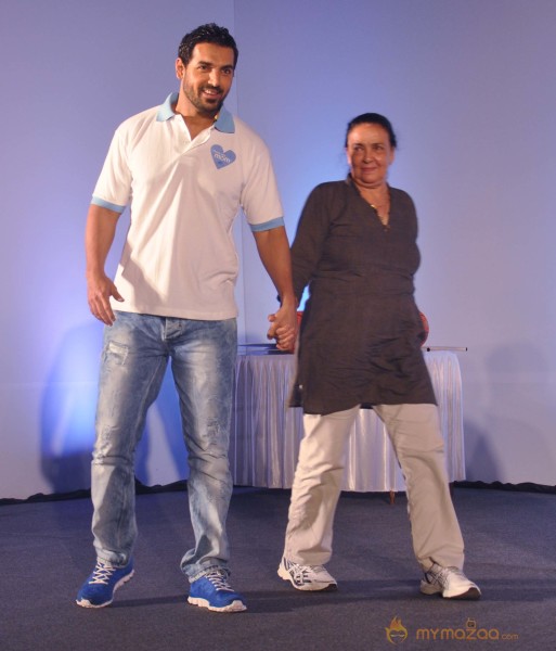 John Abraham Fulfills His Mother's Basketball Dream 