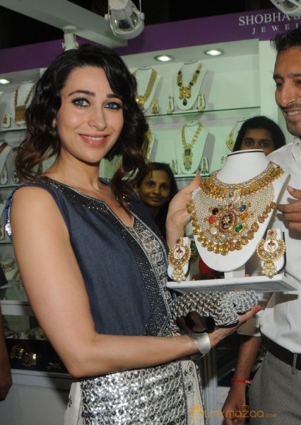 Karisma at Glamour Jewellery Exhibition 2014