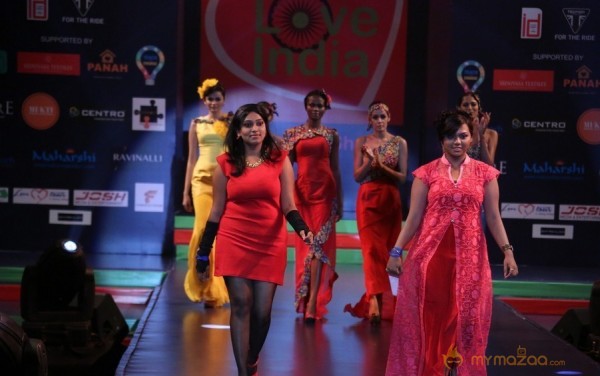 Lakhotia Love India Fashion Show Photos 02