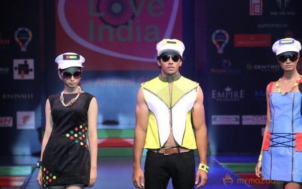 Lakhotia Love India Fashion Show Photos 02