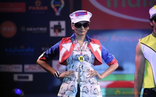 Lakhotia Love India Fashion Show Photos 02