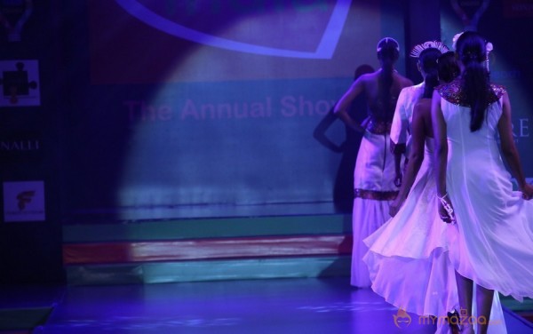 Lakhotia Love India Fashion Show Photos 02
