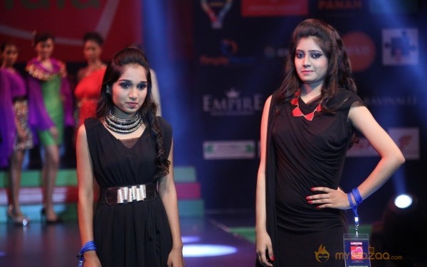 Lakhotia Love India Fashion Show Photos 02