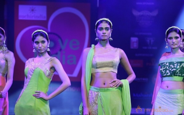 Lakhotia Love India Fashion Show Photos 02