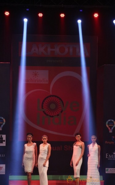 Lakhotia Love India Fashion Show Photos 02