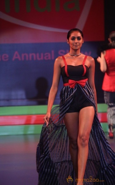 Lakhotia Love India Fashion Show Photos 02