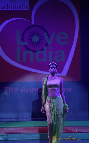 Lakhotia Love India Fashion Show Photos 02