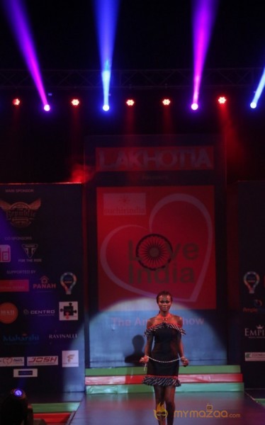 Lakhotia Love India Fashion Show Photos 02