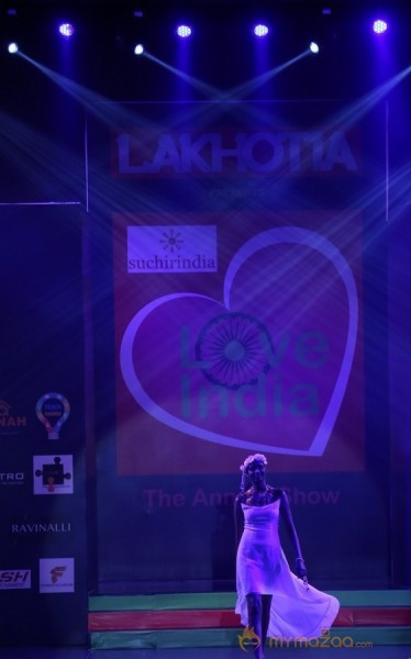 Lakhotia Love India Fashion Show Photos 02