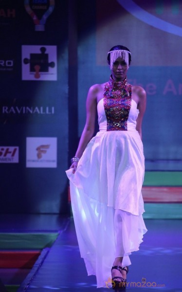 Lakhotia Love India Fashion Show Photos Gallery