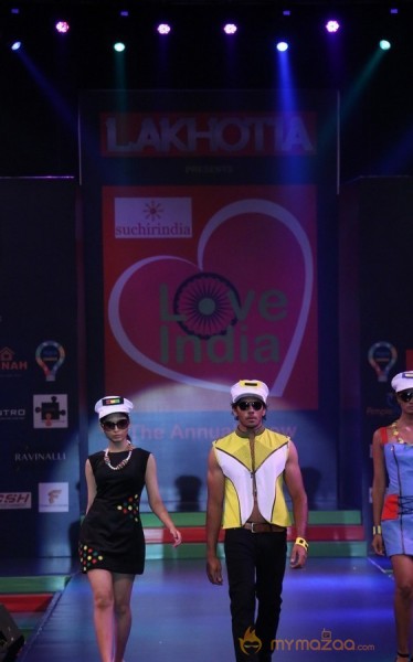 Lakhotia Love India Fashion Show Photos Gallery