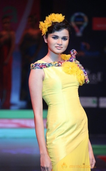 Lakhotia Love India Fashion Show Photos Gallery