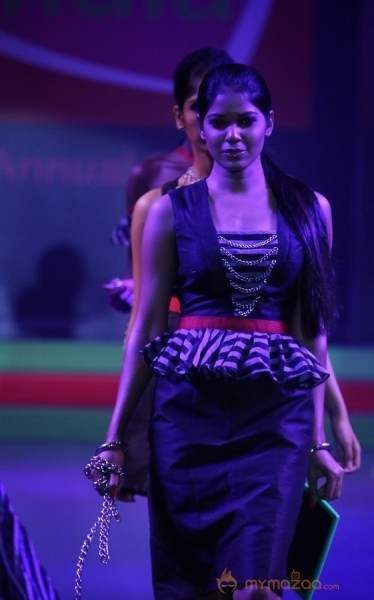 Lakhotia Love India Fashion Show Photos Gallery