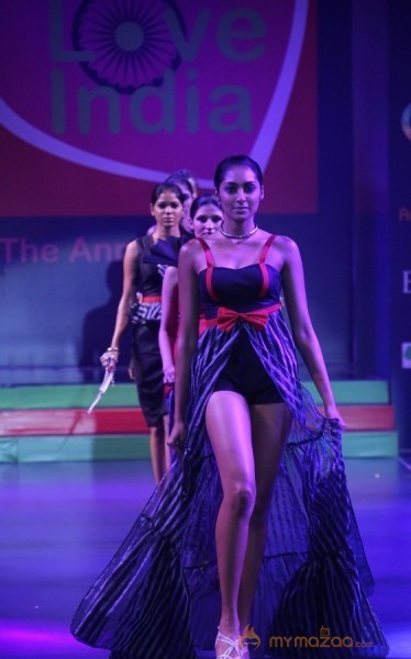 Lakhotia Love India Fashion Show Photos Gallery