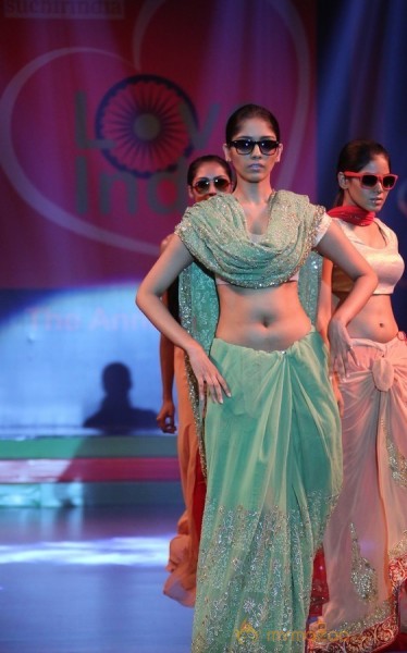 Lakhotia Love India Fashion Show Photos Gallery