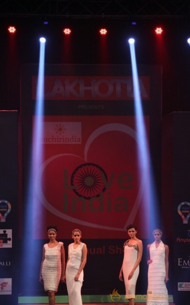 Lakhotia Love India Fashion Show Photos Gallery