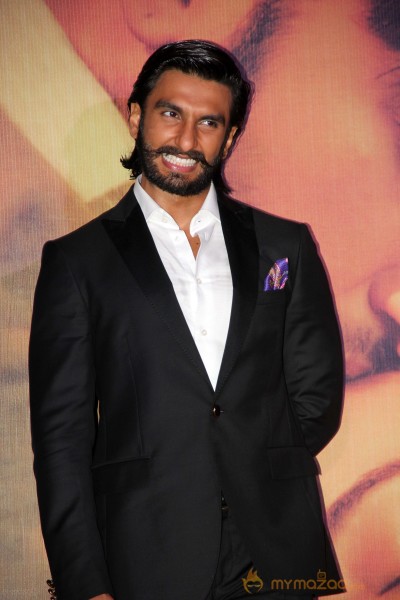 Lootera Music Launch Photos Gallery 