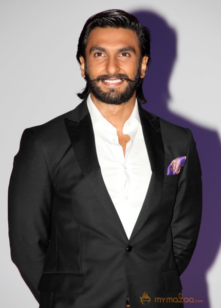 Lootera Music Launch Photos Gallery 
