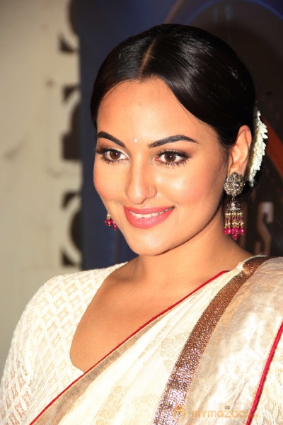 Lootera Team At Star Plus India Dancing Superstar 2 